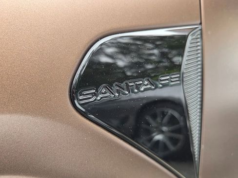 Used 2025 Hyundai Santa Fe Limited FWD image 3
