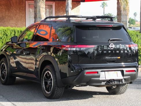 Used 2023 Nissan Pathfinder Rock Creek image 6