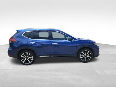 Used 2019 Nissan Rogue SL FWD image 2
