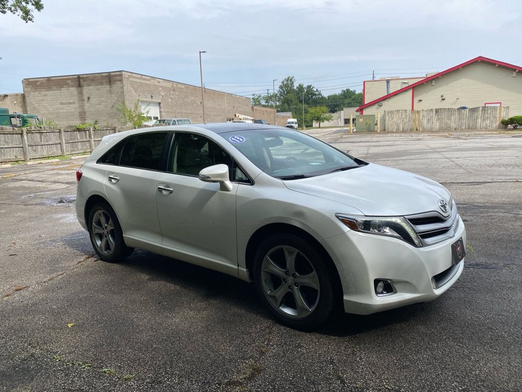 Used 2013 Toyota Venza Limited AWD/4WD image 7