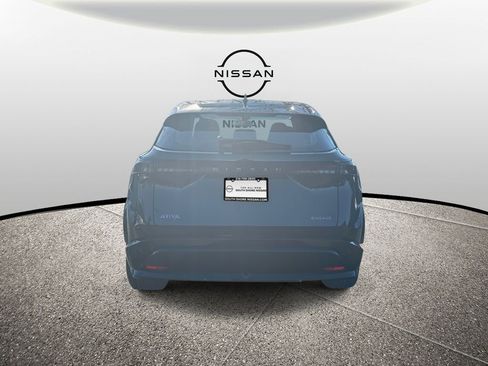 Used 2024 Nissan Ariya FWD image 6
