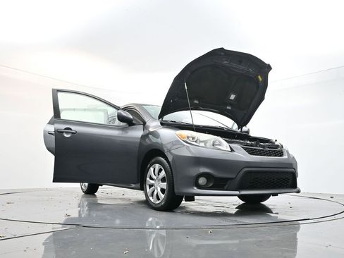 Used 2013 Toyota Matrix L image 31
