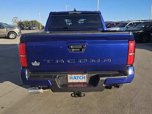 Used 2024 Toyota Tacoma TRD Off-Road image 6