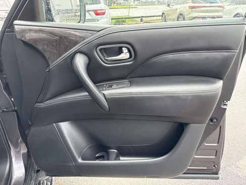 Used 2024 INFINITI QX80 Luxe AWD/4WD image 15