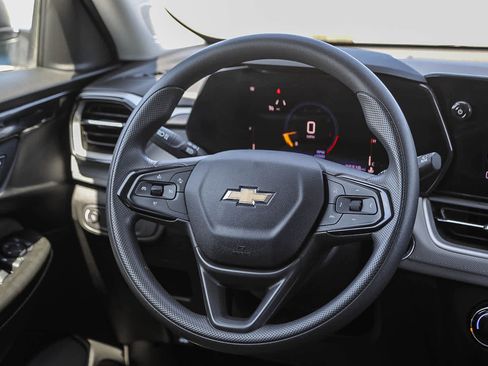 Used 2024 Chevrolet TrailBlazer LS w/ LS Convenience Package AWD/4WD image 15