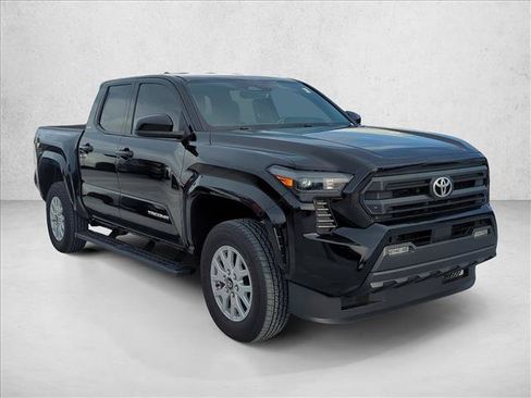 Used 2025 Toyota Tacoma SR5 RWD image 3