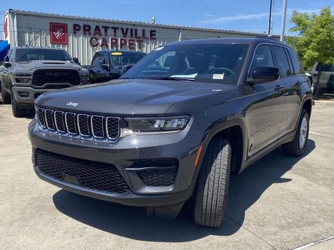 New 2026 Jeep Grand Cherokee Laredo X RWD image 33