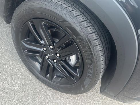 Used 2025 Chevrolet Trax ACTIV w/ Driver Confidence Package image 11