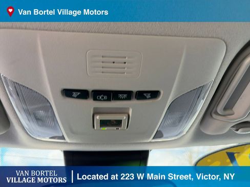 Used 2021 Toyota Corolla LE image 22