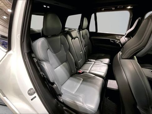 Certified 2024 Volvo XC90 T8 Ultimate AWD/4WD image 30