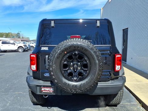 Used 2025 Ford Bronco Big Bend w/ Black Diamond Package image 4