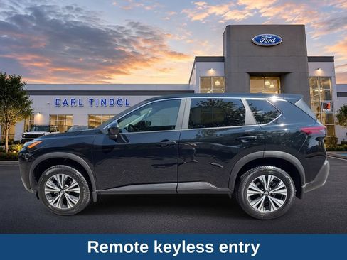 Used 2023 Nissan Rogue SV FWD image 5