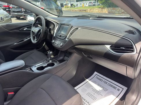 Used 2018 Chevrolet Malibu LS FWD image 23