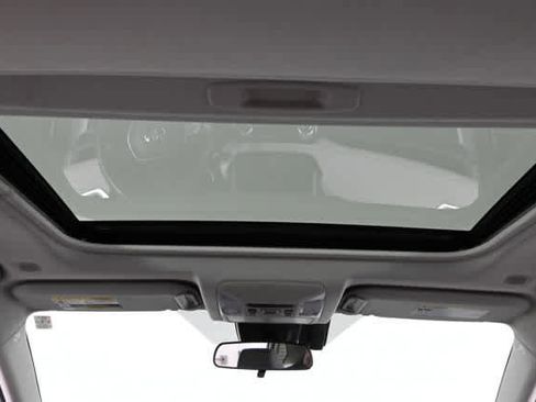 Used 2024 Toyota RAV4 XLE w/ Convenience Package image 4