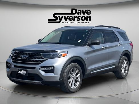 Certified 2023 Ford Explorer XLT w/ Equipment Group 202A AWD/4WD image 1