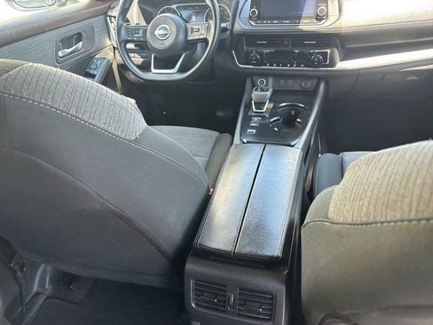 Used 2023 Nissan Rogue SV FWD image 35