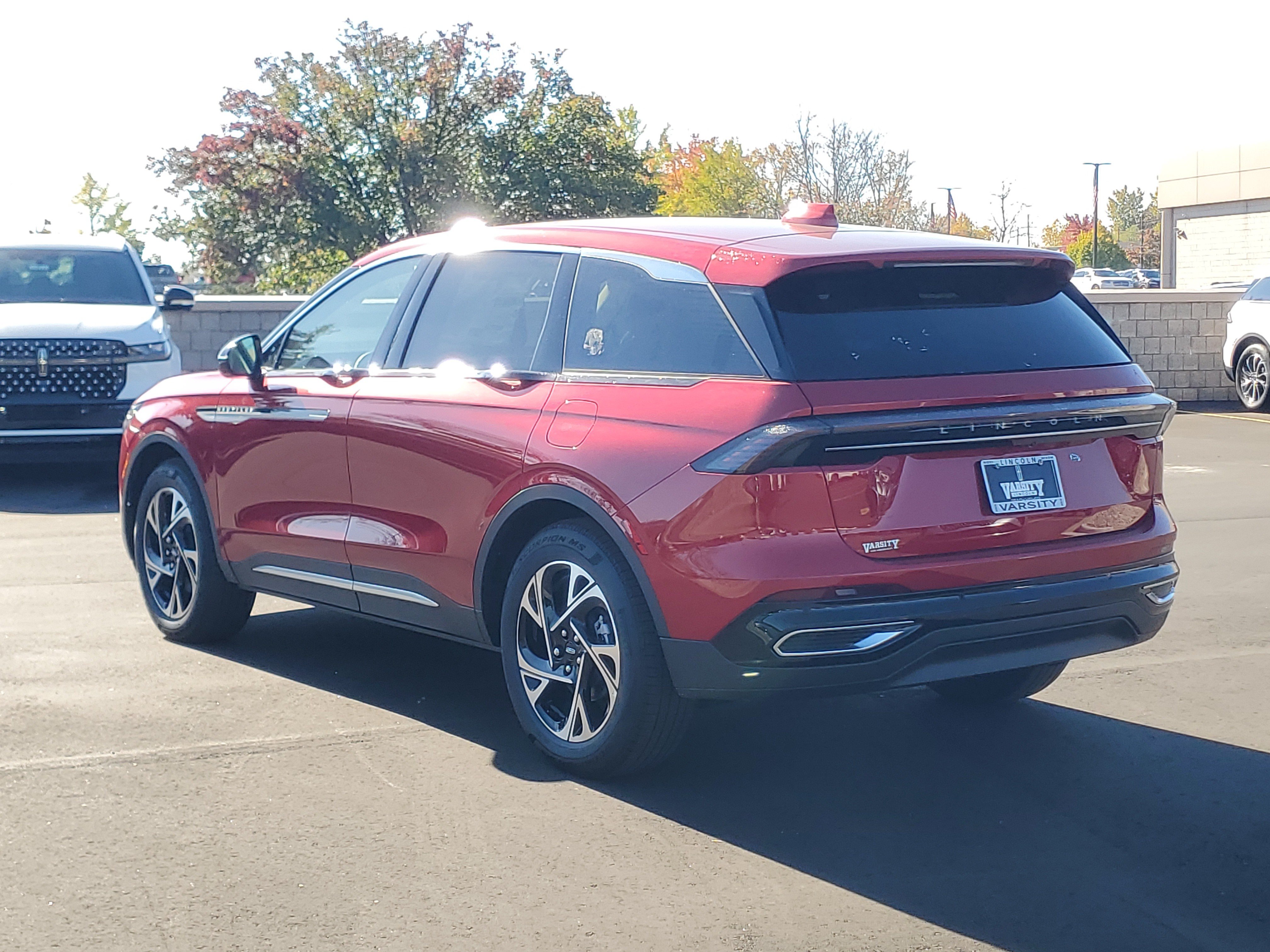 New 2026 Lincoln Nautilus Premier AWD/4WD image 3