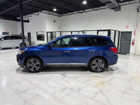 Used 2018 Nissan Pathfinder Platinum w/ Cargo Package AWD/4WD image 8