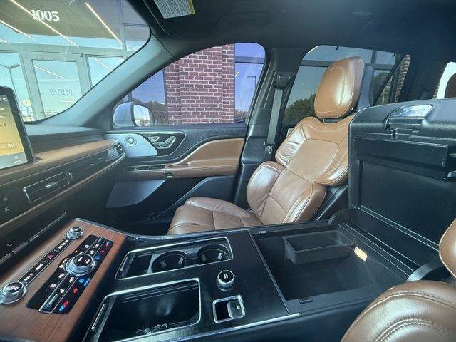 Used 2021 Lincoln Aviator Reserve w/ Equipment Group 210A AWD/4WD image 18