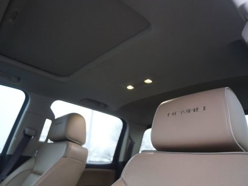 Used 2018 GMC Sierra 2500 Denali w/ Duramax Plus Package image 12