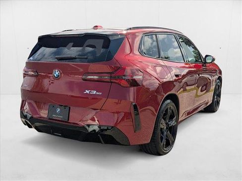 Used 2025 BMW X3 xDrive30i w/ Premium Package image 2