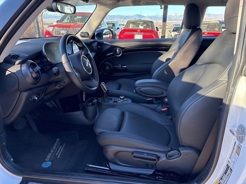 Used 2024 MINI Cooper SE image 10