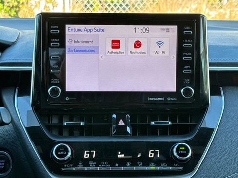 Used 2020 Toyota Corolla XSE image 22