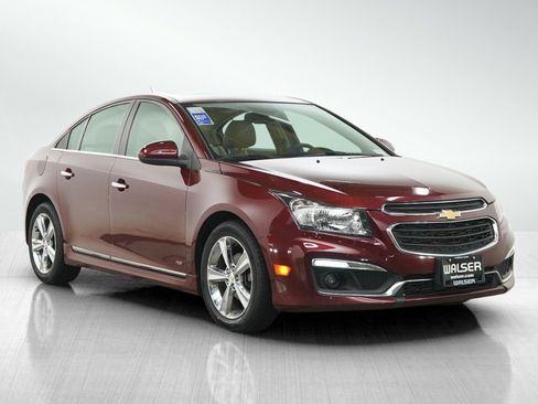 Used 2015 Chevrolet Cruze LT w/ Sun, Sound and Sport Package FWD image 7