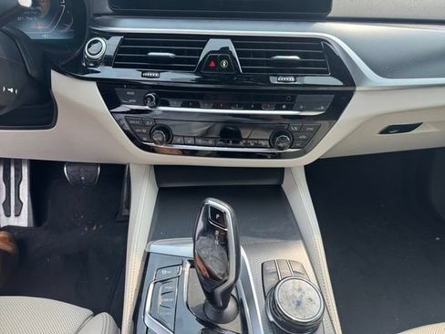 Used 2023 BMW 540i xDrive w/ Executive Package AWD/4WD image 11