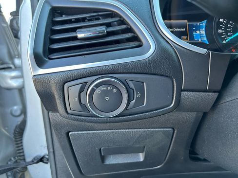 Used 2015 Ford Edge Sport image 26