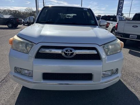 Used 2012 Toyota 4Runner SR5 w/ Convenience Pkg RWD image 2