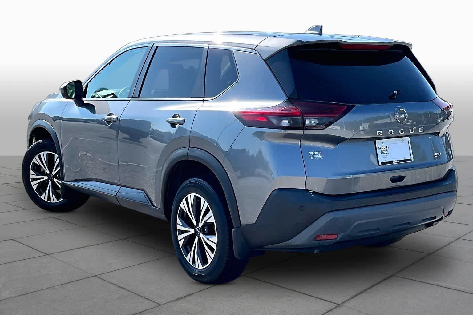 Used 2023 Nissan Rogue SV FWD image 10