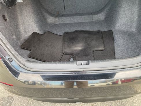 Used 2018 Honda Accord EX-L image 19