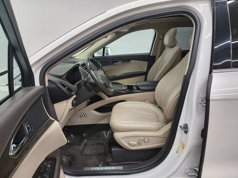 Used 2018 Lincoln MKX Reserve w/ Lincoln MKX Climate Package AWD/4WD image 12