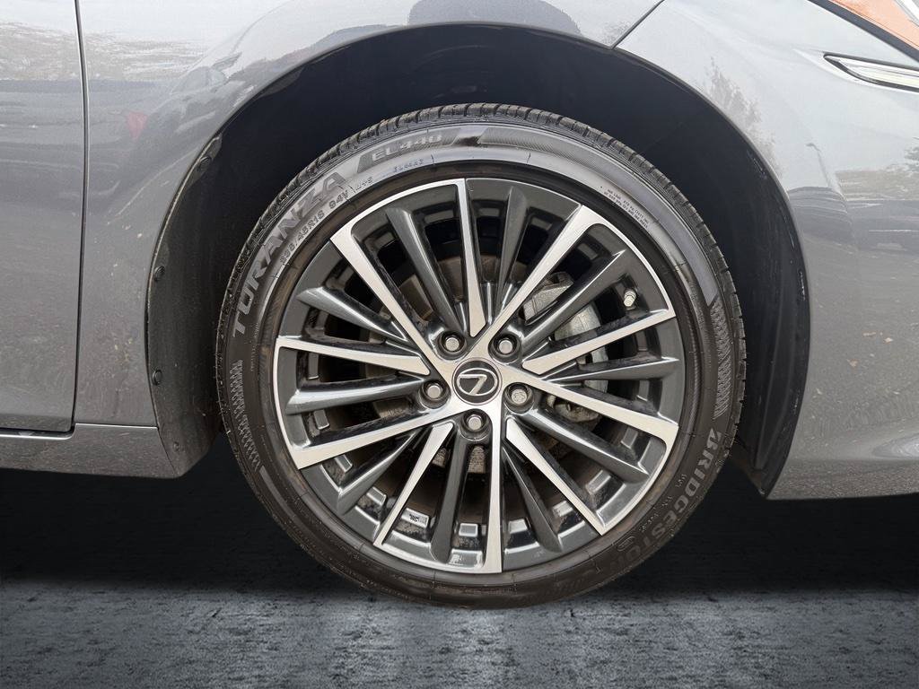 Used 2024 Lexus ES 250 w/ Premium Package AWD/4WD image 28