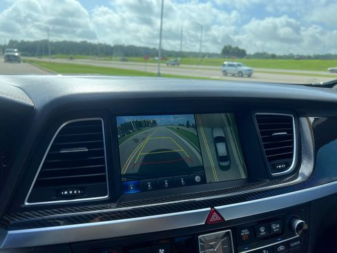 Used 2018 Genesis G80 3.3T Sport RWD image 23