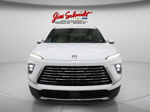 Used 2026 Buick Enclave Preferred FWD image 3