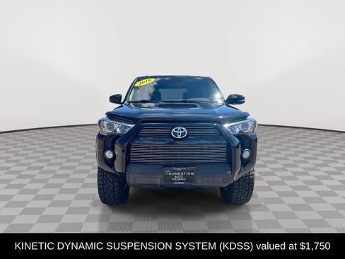 Used 2018 Toyota 4Runner TRD Off-Road Premium AWD/4WD image 5