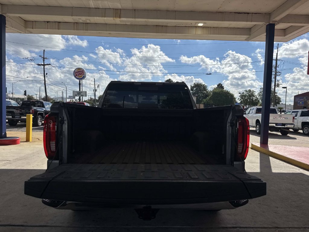 Used 2021 GMC Sierra 1500 SLT RWD image 9