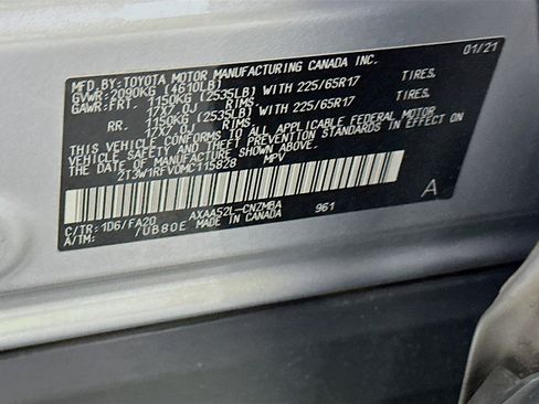 Used 2021 Toyota RAV4 XLE image 12