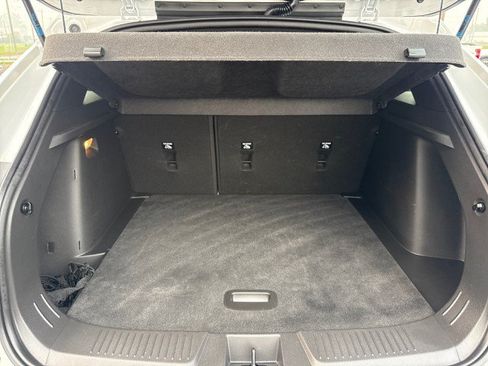 Used 2025 Chevrolet Trax RS w/ Sunroof Package FWD image 25