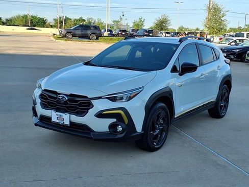 Certified 2025 Subaru Crosstrek 2.5i Sport w/ Crosstrek Mirror Package image 3