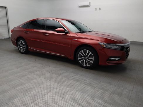 Used 2018 Honda Accord Touring image 13