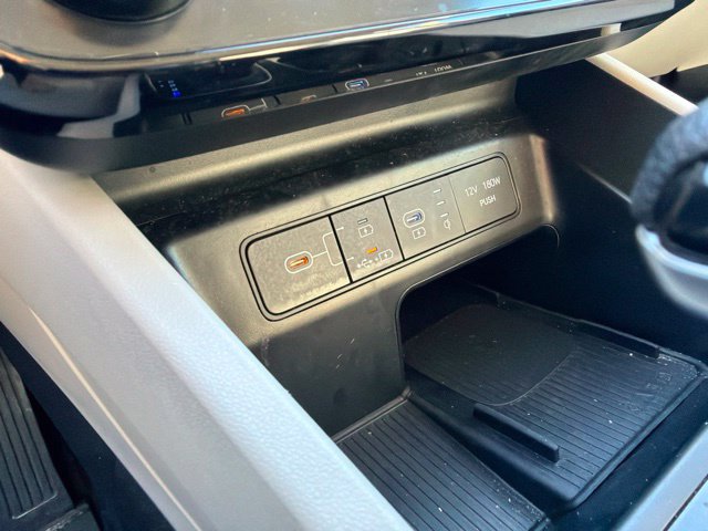 Used 2025 Hyundai Tucson SEL AWD/4WD image 17