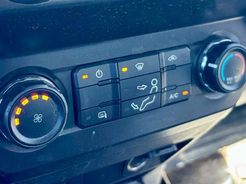Used 2019 Ford F250 XL w/ Power Equipment Group RWD image 21