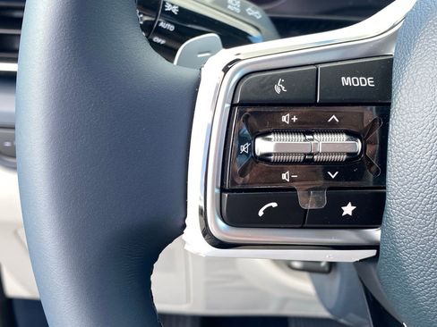 New 2026 Kia Carnival EX image 14