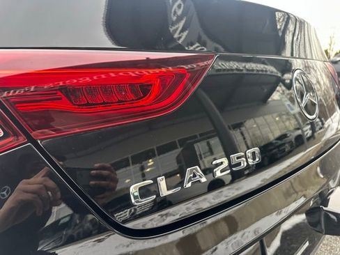 Certified 2022 Mercedes-Benz CLA 250 4MATIC image 8
