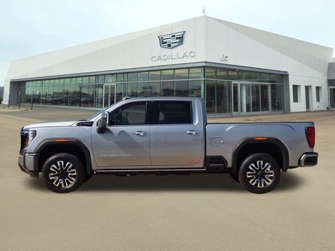 Used 2025 GMC Sierra 2500 Denali Ultimate AWD/4WD image 3