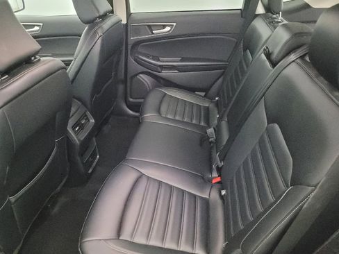 Used 2024 Ford Edge SEL image 18