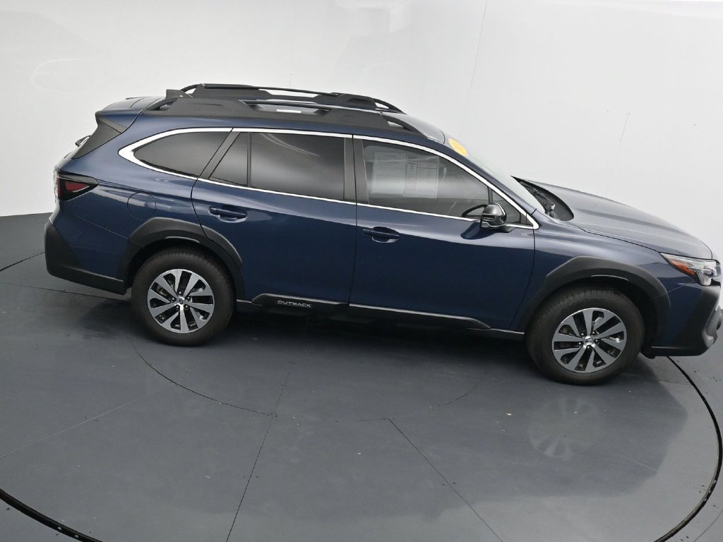Used 2024 Subaru Outback Premium AWD/4WD image 31